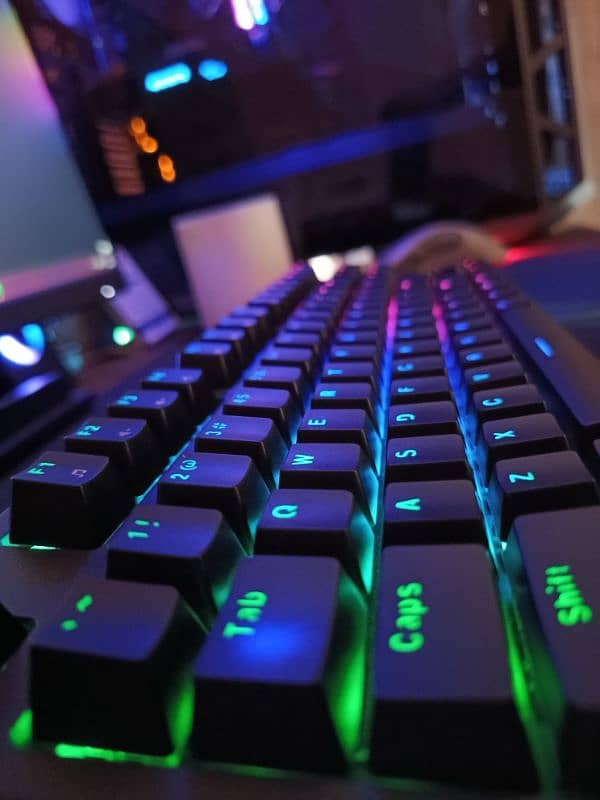 AUKEY KMG14 RGB TKL MECHANICAL KEYBOARD 3