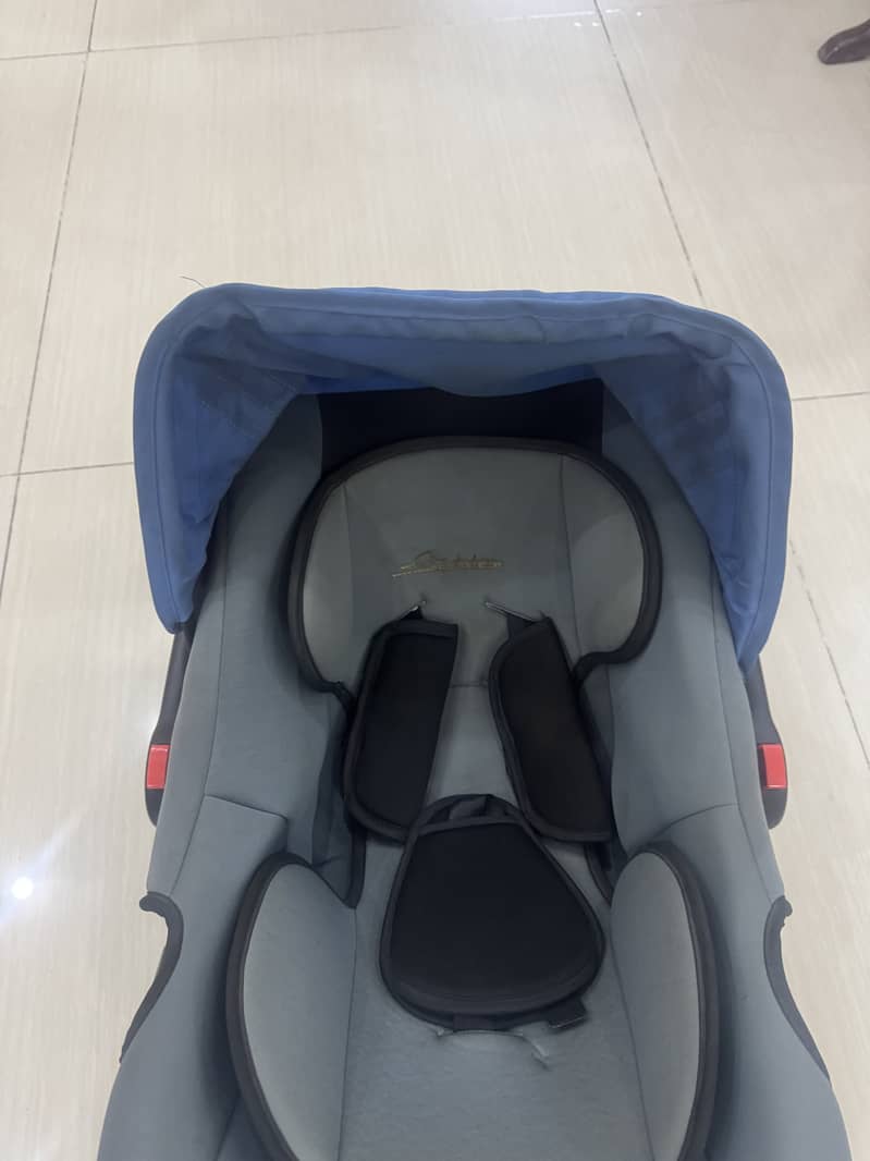 Car Seat + Carry Cot with Rocker 2