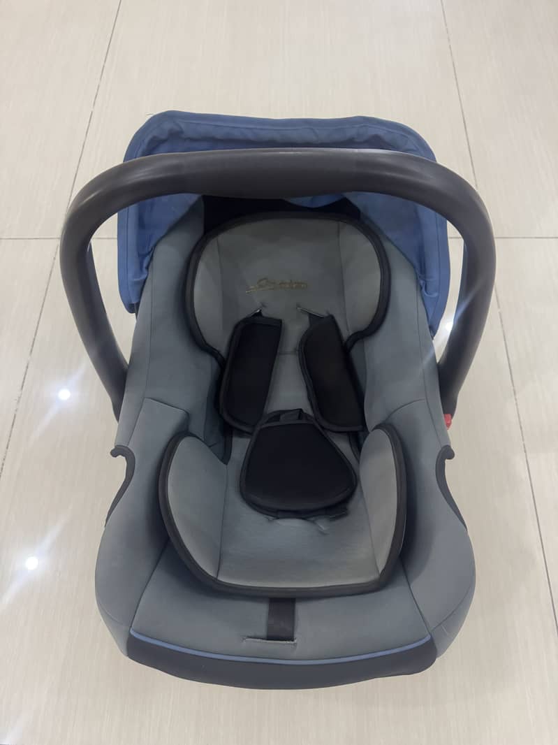 Car Seat + Carry Cot with Rocker 5