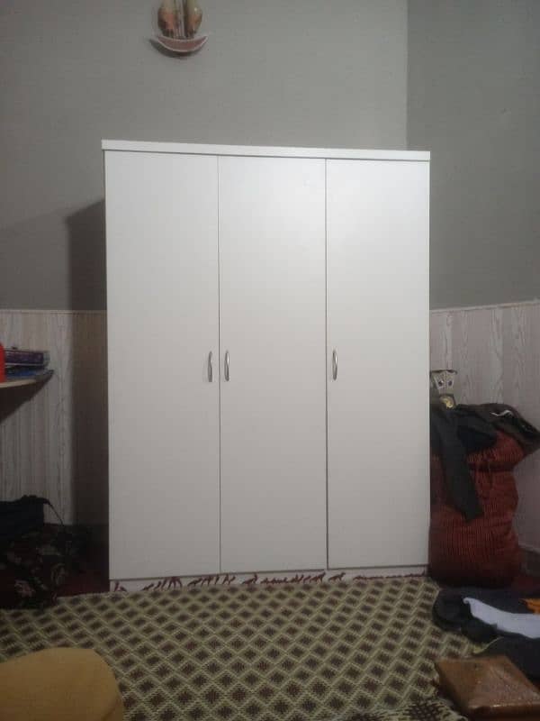 High Quality 3 door wardrobe 1