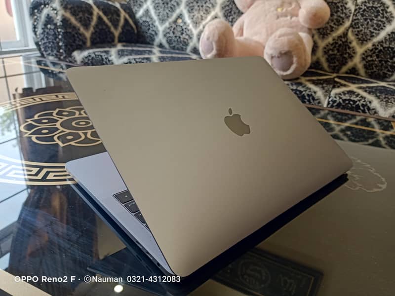 Apple Laptop, MacBook Pro 2019,13 Inches,Core i7, 256GB SSD, 16GB RAM 2