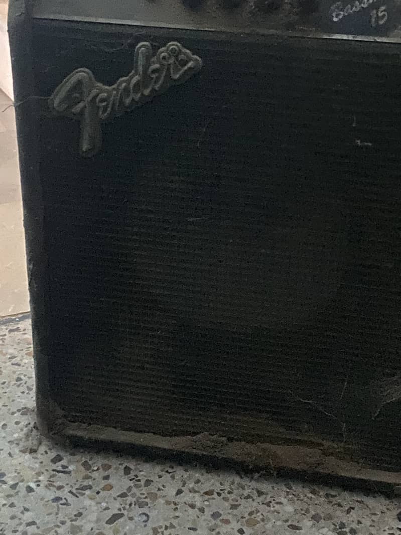 Fender amplifier (original) 2