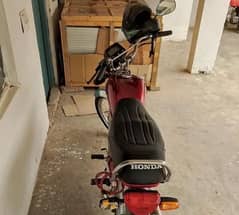 Honda Cd70c 15model ha total genuine urgent sale