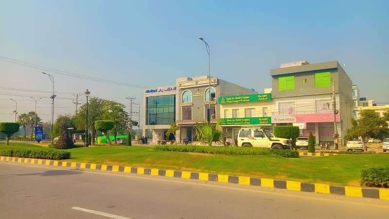 5.5 MARLA BEST SIZE RESIDENTIAL PLOT FOR SALE IN CENTRAL PARK HOUSING SCHEME LAHORE 4