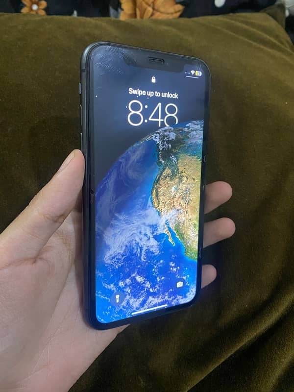 Iphone 11 black 6