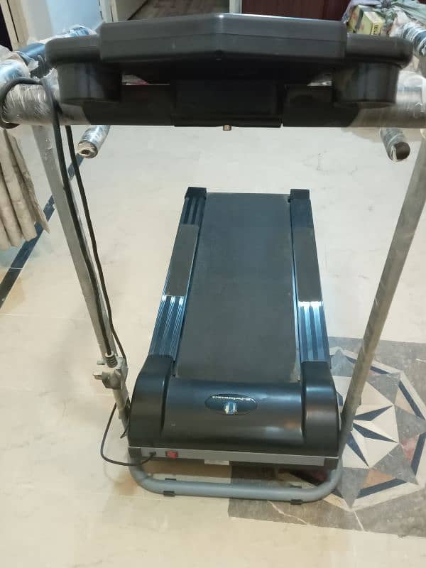 Treadmill hi performance slightly used 100 kg sorted 2