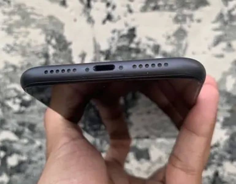 iPhone 11 factory unlock 0