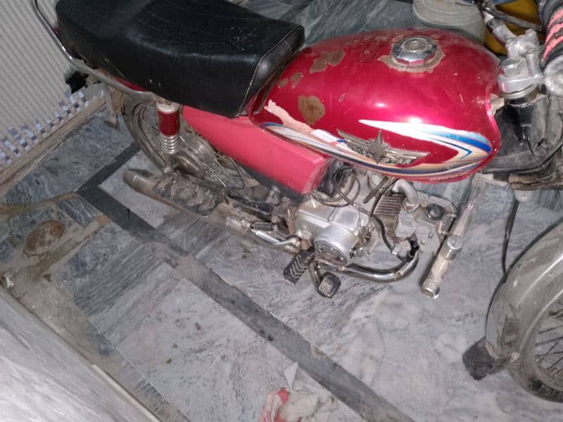 union star 70cc bike all genuine parts in a1 condition well mentioned. 2