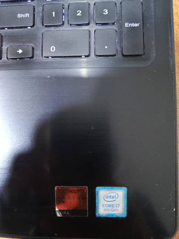 Dell Inspiron 5570 3