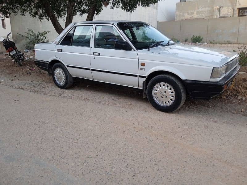 Nissan Sunny B-12 1986 1