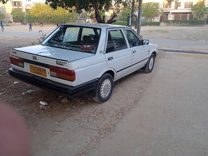 Nissan Sunny B-12 1986 3