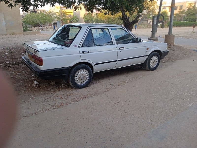 Nissan Sunny B-12 1986 4