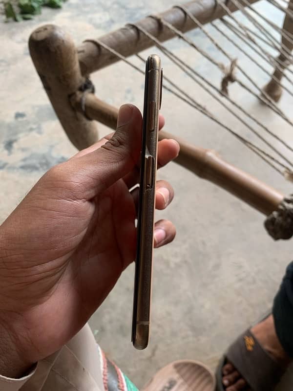 iphone XS Max 64gb 5