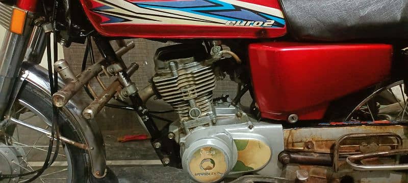 "Honda CG 125 in  Excellent Condition - Ready to Ride!" 4