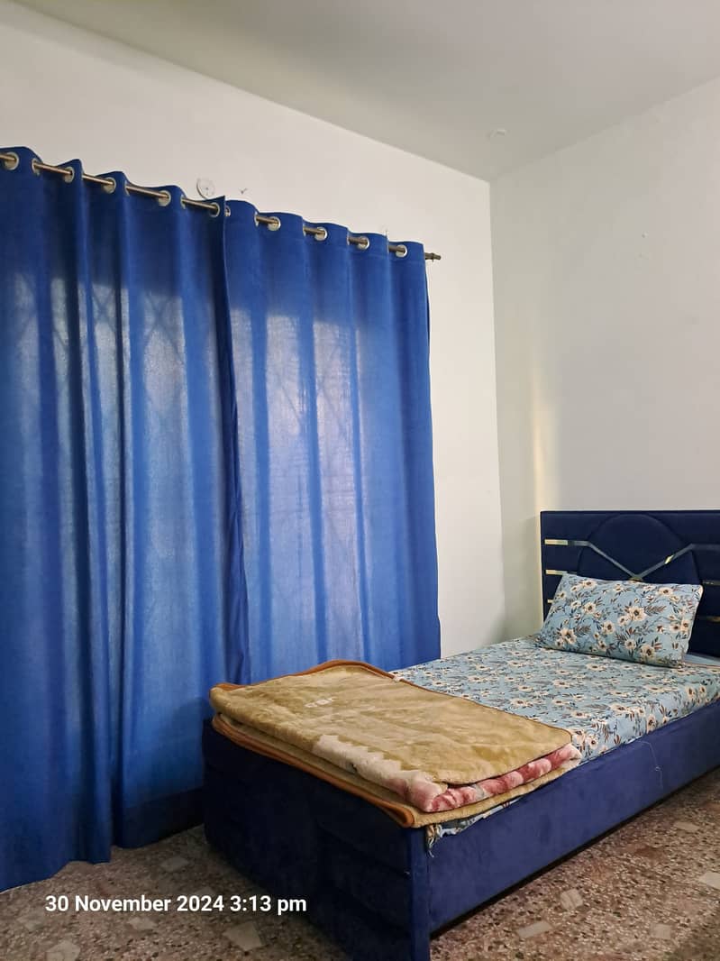 Fully Furnished Room for Rent Girls only, 15,000 PKR per bed 0