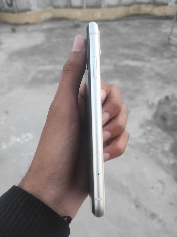 iphone 11 non pta condition bulkul saf haa 4