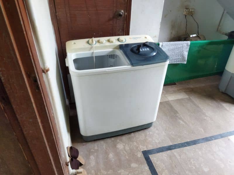 Dawlance Washing machine 4