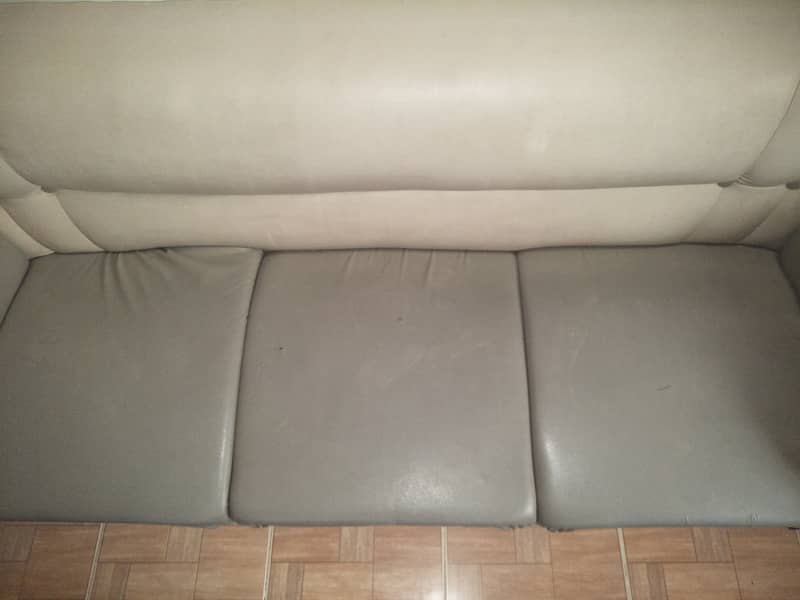 5 seater rexine used sofa set in 7/10 condition. Price negotiable 8