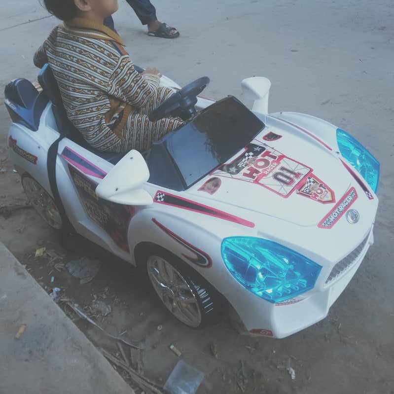 Brand new electric car for sale 10/10 condition 5