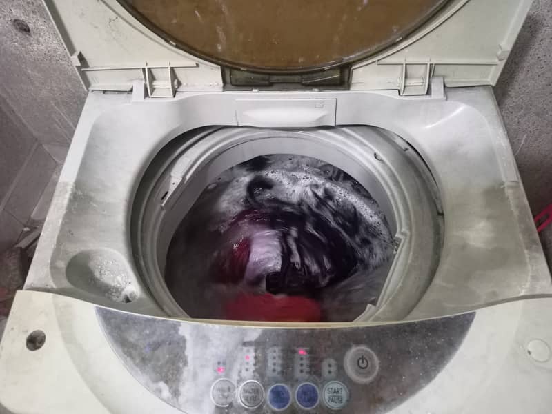 Automatic Washing Machine 6kg - Used 1