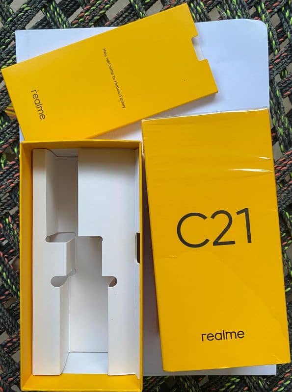 Realme C21 9