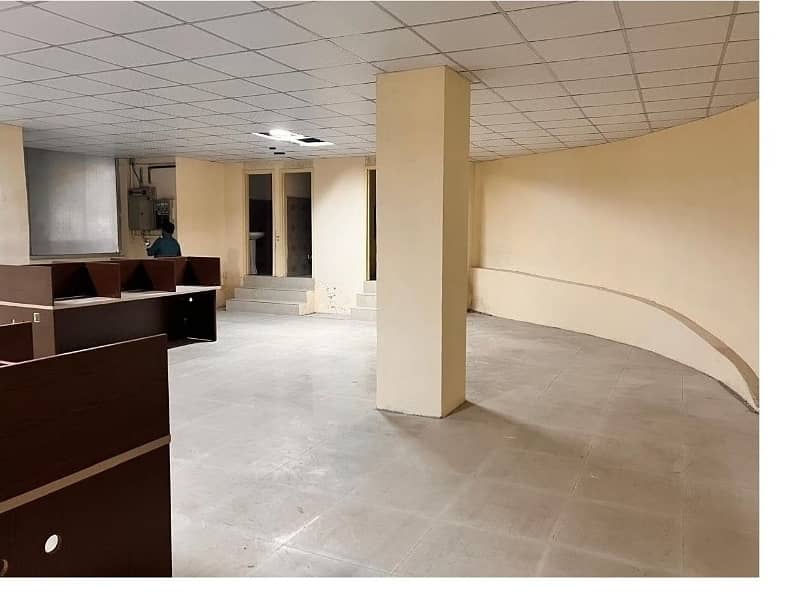 Investment Corridor And Builders Proudly Offer Area 1200 Square Feet Corporate Office Available For Rent In Main Boulevard Road Gulberg 3 Lahore 0