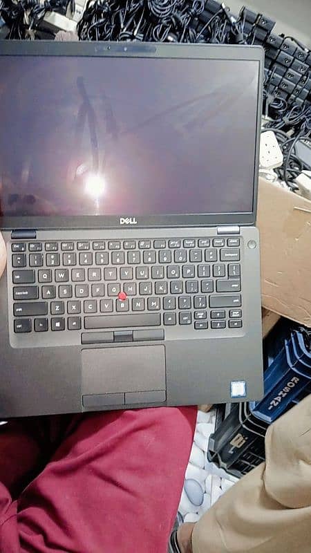 Dell Latitude 5400 i5 8th touch screen 0