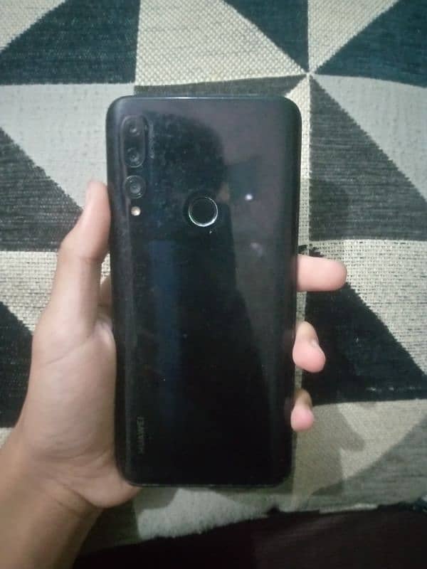 HUAWEI Y9 Prime (4×128) 1