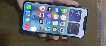 I phone 11 pro max PTA 256