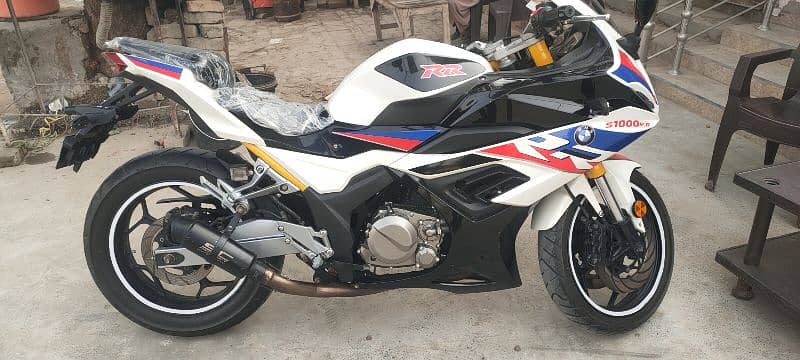 BMW s1000rr replica 400cc dual cylinder 0