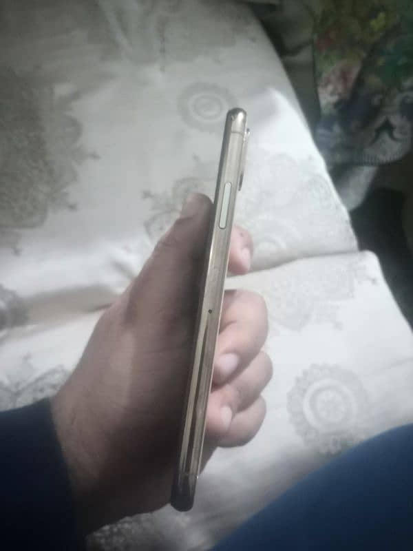 Iphone xs  64gb NON Pta 5