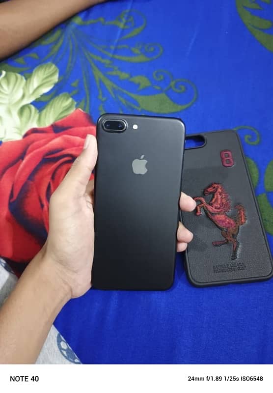 iphone 7plus 128gb 10/10 condition non pta 5