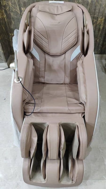 NOIR Massage Chair 5