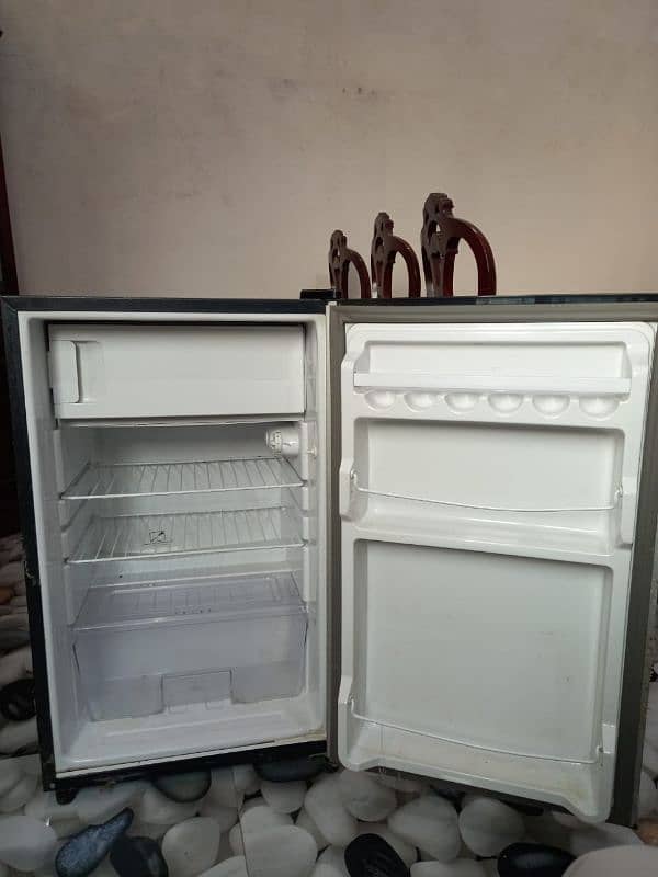 Mini freezer for urgent sale 5