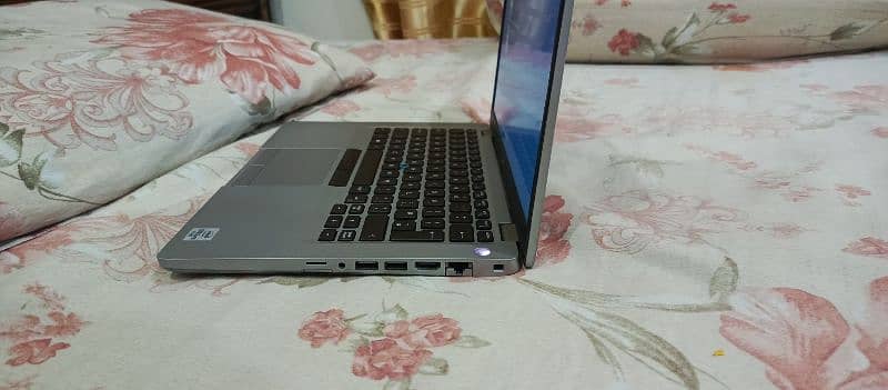 Dell Latitude Core i5 10th generation silver edition laptop 4