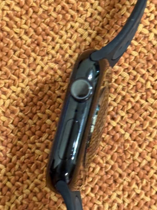 Apple Watch Series 10 jet black 3