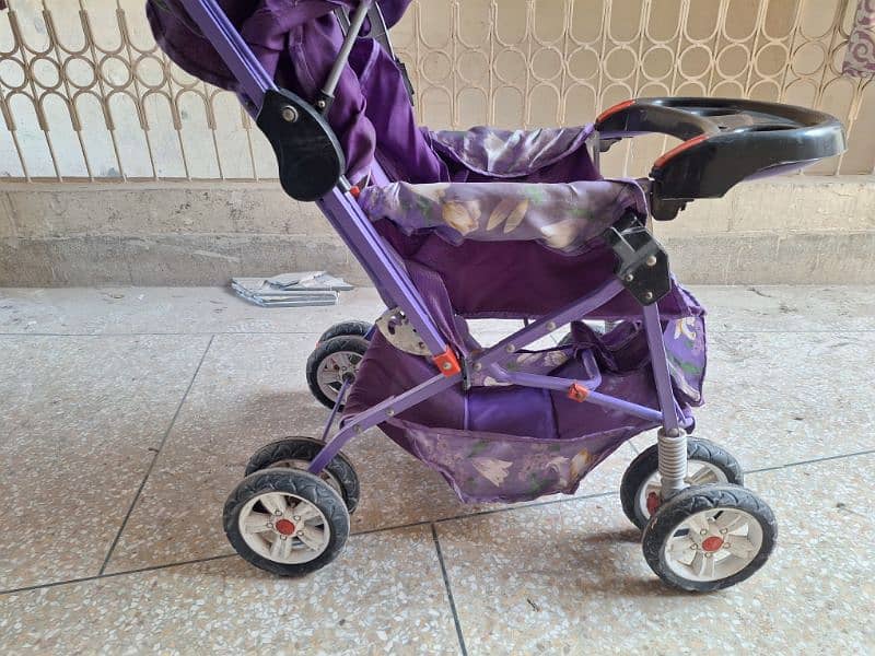 Imported Baby Pram 8 wheels 5