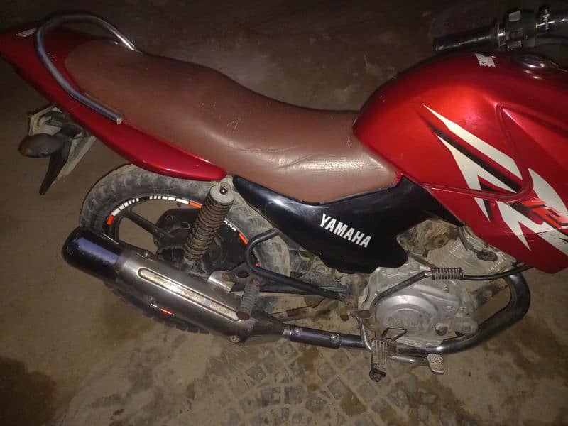 selling yamaha ybr 125g 9