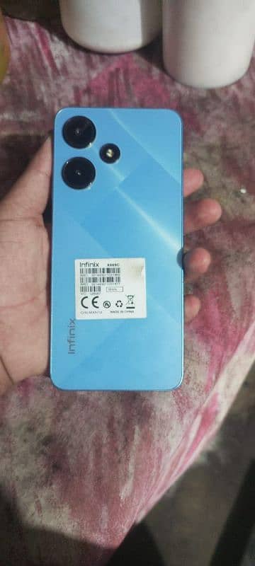 Infinix hot 30i 8:8 . . 128 0