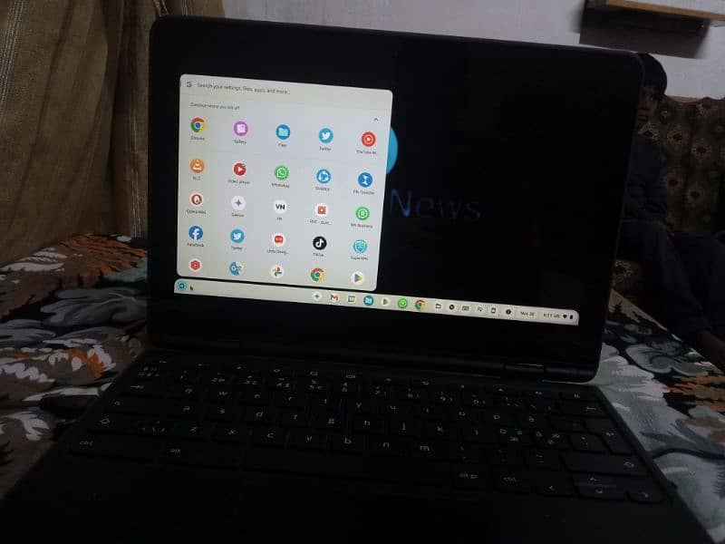 Lenovo Chromebook 300 1