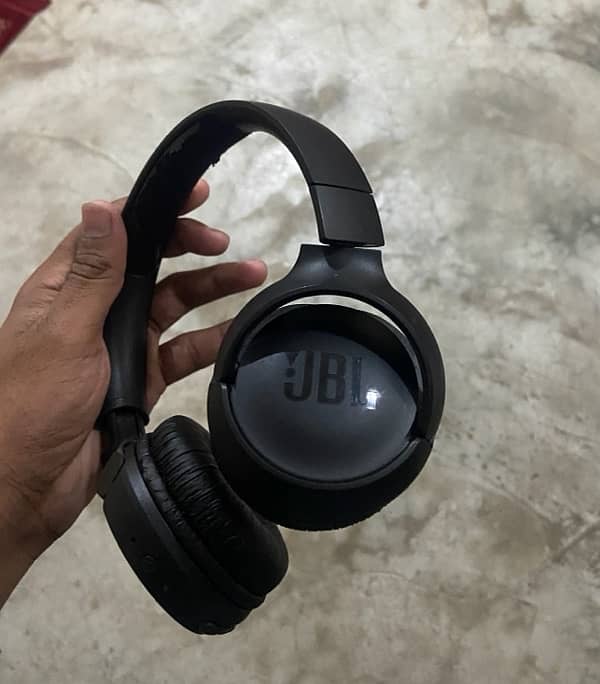 jbl headphones 1