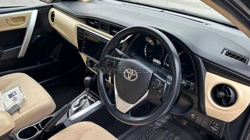 Toyota Corolla Altis 2019 4