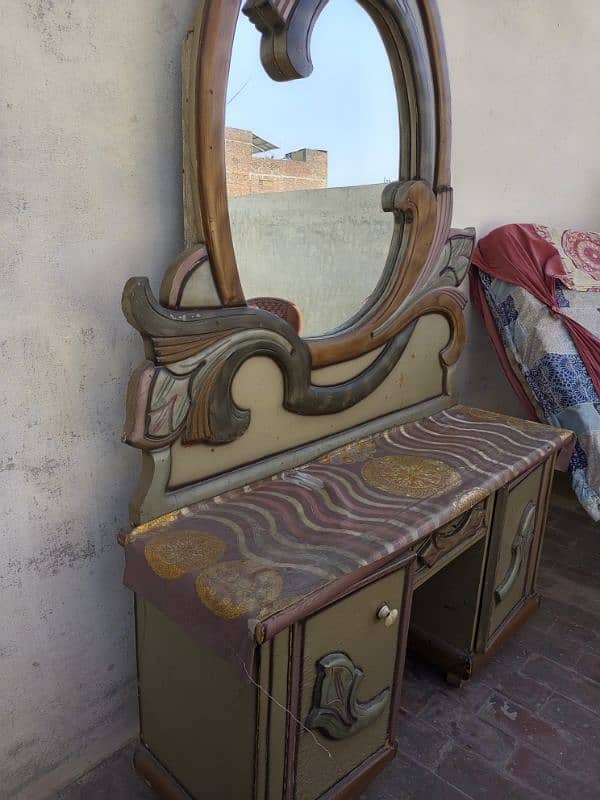 used Dressing table 2