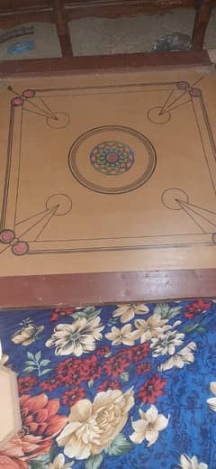 CARROM BOARD