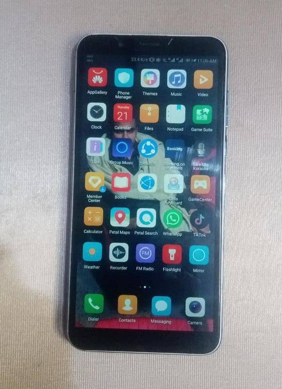 Huawei Y7 Prime 2018 glass brak ha work 100% good 3/32 2