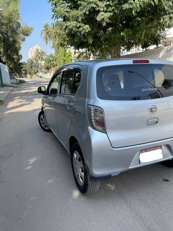 Daihatsu Mira 2015 5