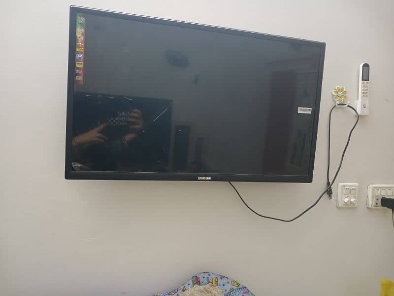 samsung Smart Android TV 32 inch 1