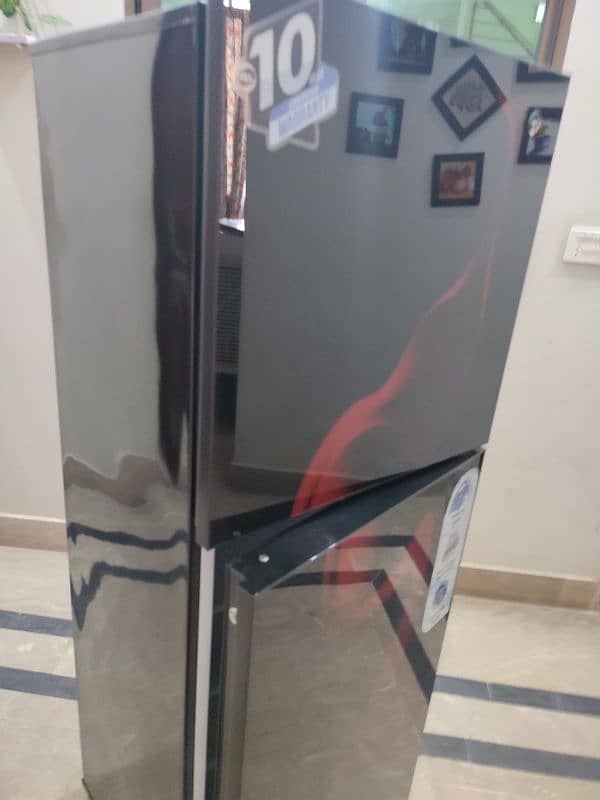 Pel fridge for urgent sale brand new box pack Mirror Glass 8