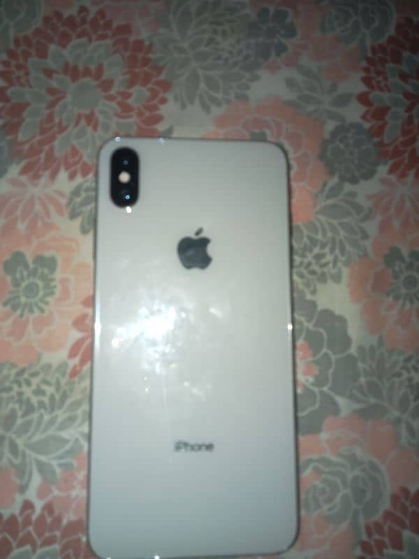 iphone xs max 1