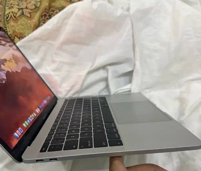 macbook pro 2016 1